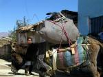 310. Musho, příprava na transport zavazadel pod Huascaran